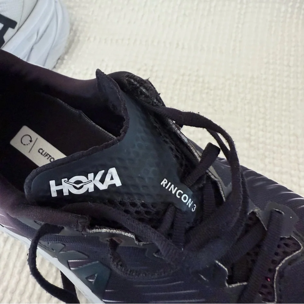 Hoka Rincon 3 Running Shoes Black White Lightweight Men’s 10.5 B - Picture 7 of 10